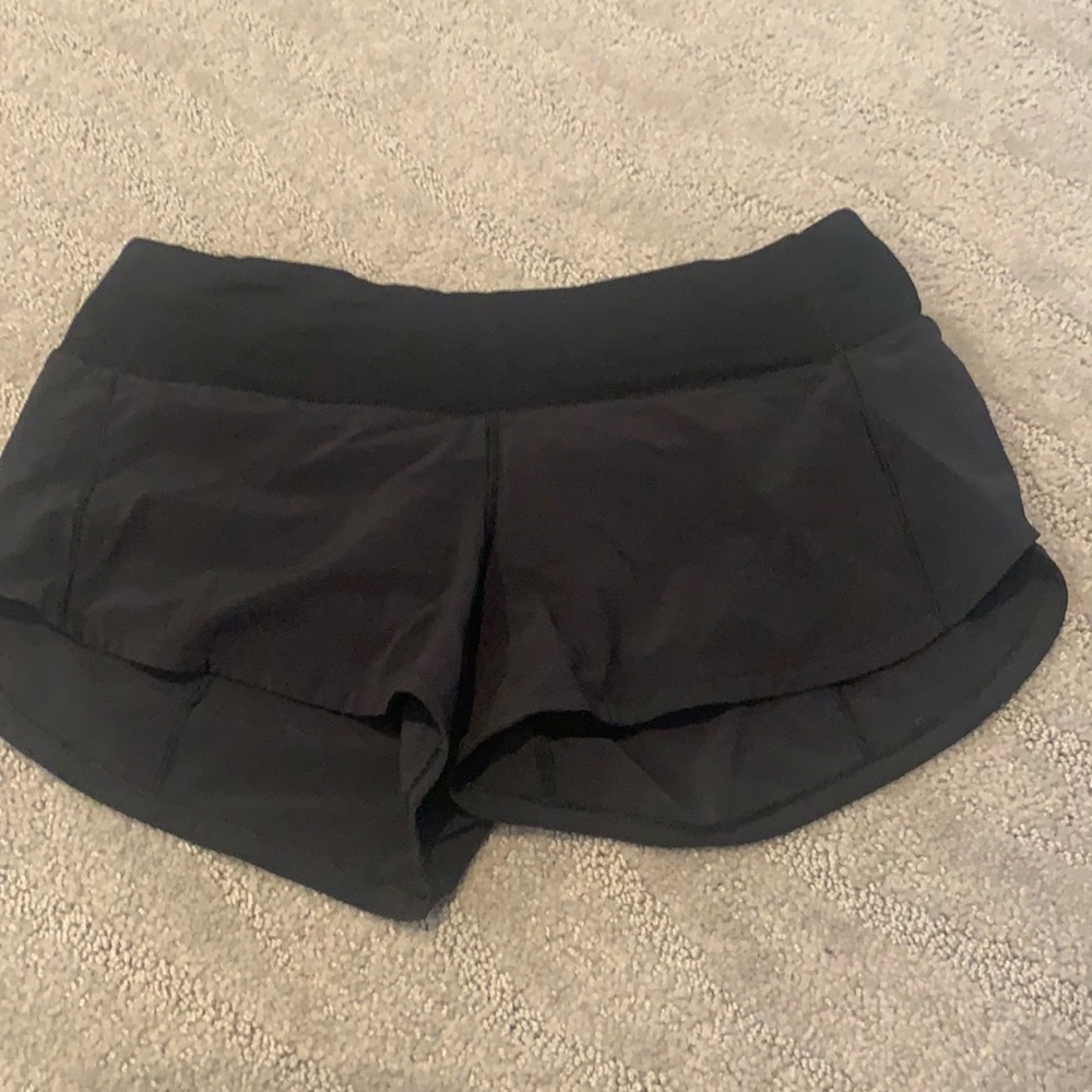 ❤️Lululemon Running Shorts size 4❤️